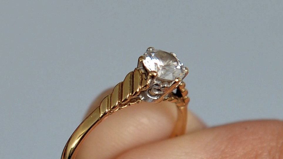 arouraios-image-diamond_ring
