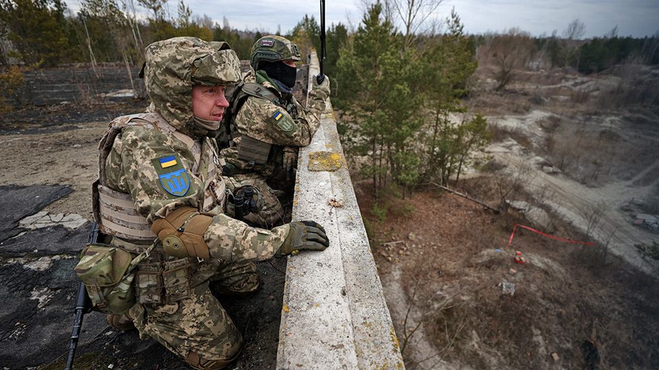 arouraios-image-ukraine-soldiersmain