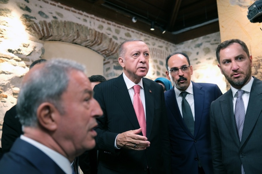 Αποκαλυπτική έρευνα του Reuters: Πώς τα τουρκικά ΜΜΕ χορεύουν στον σκοπό του Ερντογάν