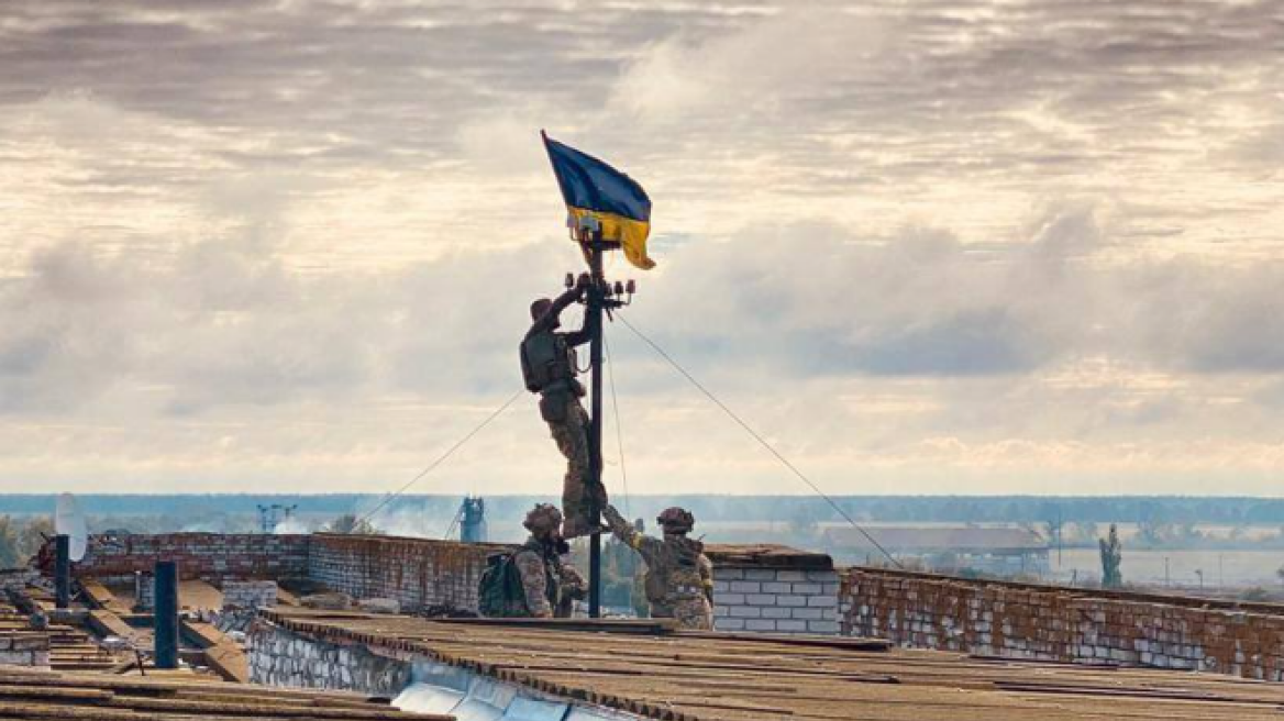 Πόλεμος στην Ουκρανία: Ο Ζελένσκι υποστηρίζει πως ο στρατός έθεσε υπό τον έλεγχό του τρεις οικισμούς