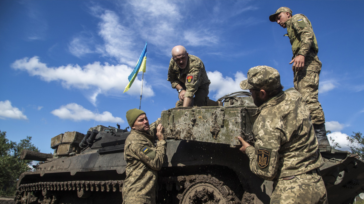 Πόλεμος στην Ουκρανία: Σίγουροι οι Ουκρανοί ότι ο Πούτιν θα χτυπήσει με πυρηνικά – Τι δείχνει η υποχώρηση των Ρώσων από τα μέτωπα του Χαρκόβου