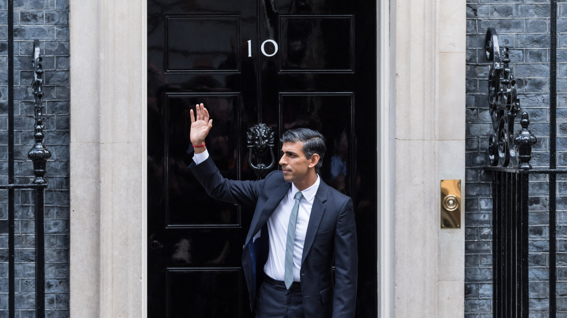 Βρετανία: Ξεκίνησε ο ανασχηματισμός της κυβέρνησης Σούνακ – Παραιτήθηκαν δύο υπουργοί
