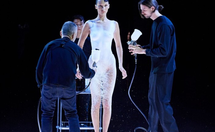 Fashion review 2022:Η Bella Hadid, η τσάντα-περιστέρι και η Miu Miu στην ετήσια ανασκόπηση του Lyst
