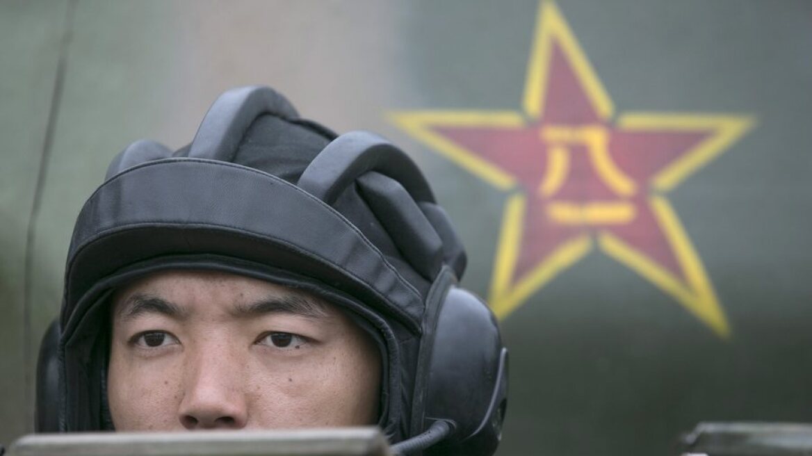 arouraios-image-china_army