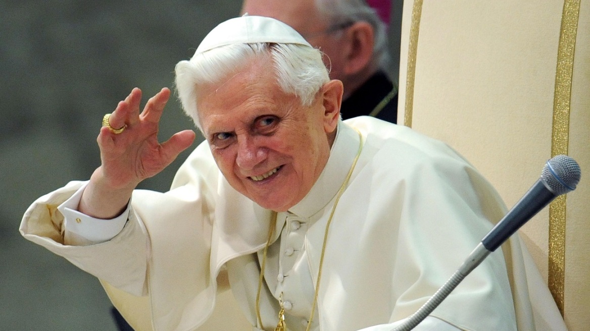 Βατικανό: Σοβαρή αλλά σταθερή η κατάσταση της υγείας του πρώην πάπα Βενέδικτου