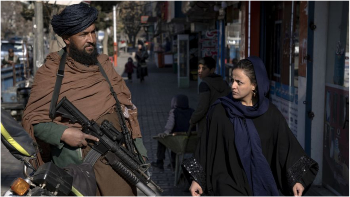 ΟΗΕ: Αναστέλλει προγράμματα βοήθειας στο Αφγανιστάν μετά τις απαγορεύσεις των Ταλιμπάν στις γυναίκες