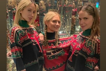 Η Μαρία Ολυμπία Γλύξμπουργκ φόρεσε το κλασικό χριστουγεννιάτικο πουλόβερ με τον πιο cool τρόπο