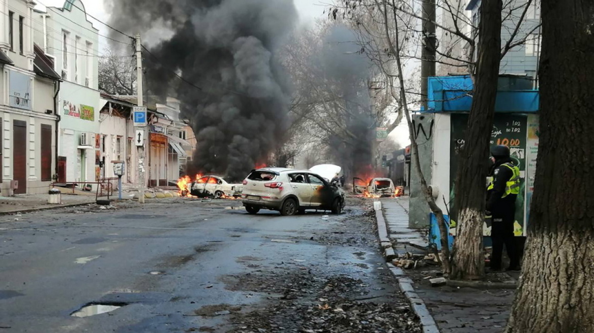 Πόλεμος στην Ουκρανία – Ρωσία: Καταγγέλλει βομβαρδισμούς στις προσαρτηθείσες περιοχές παρά την εκεχειρία