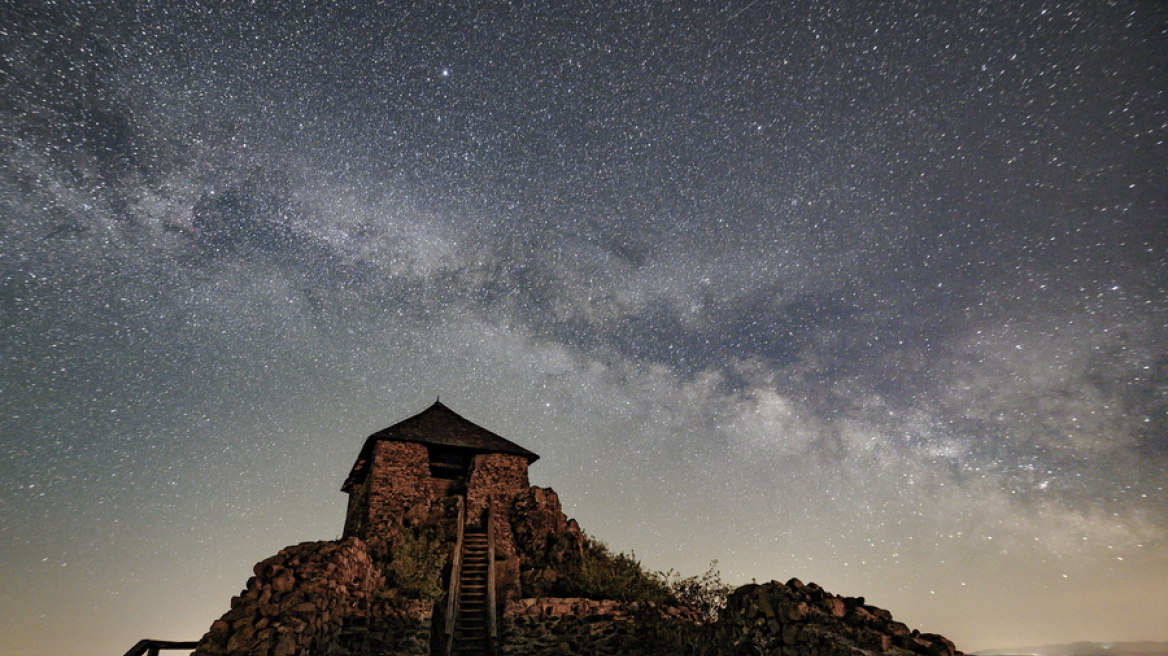 arouraios-image-night_sky