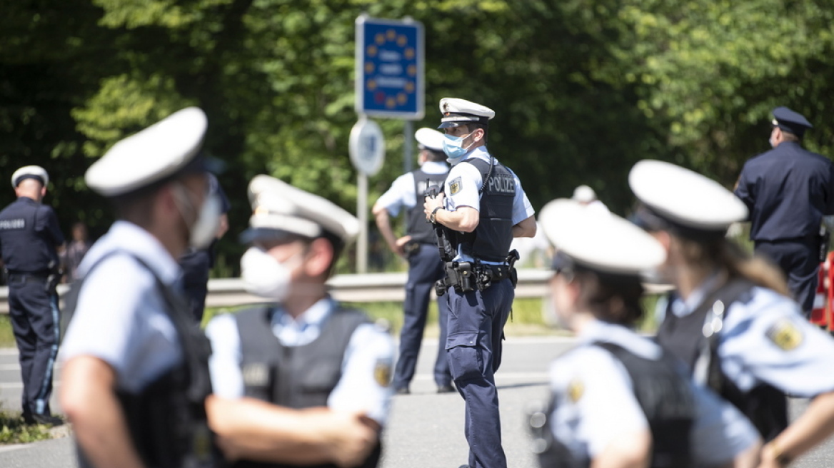 arouraios-image-austria-police