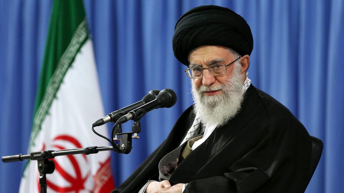arouraios-image-ayatollah-khamenei1