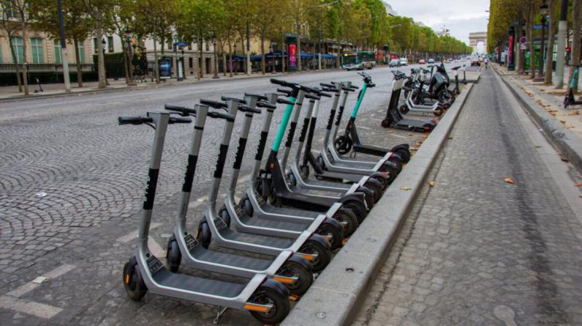 arouraios-image-Electric-scooters-Paris-cm1__1_