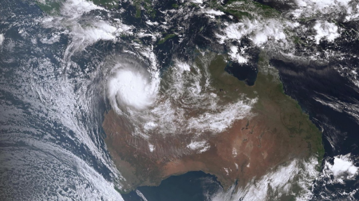 Αυστραλία: Ισχυρός κυκλώνας πλήττει ακατοίκητες περιοχές – Οι άνεμοι φτάνουν τα 288χλμ./ώρα