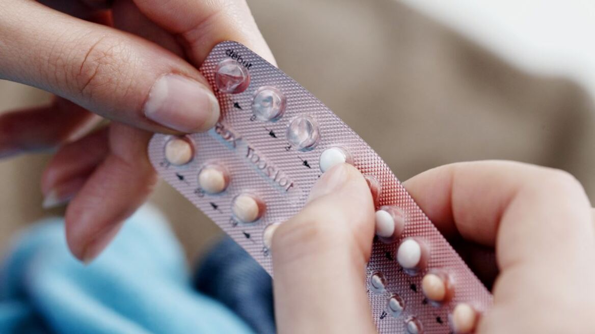 arouraios-image-pills-contraceptives