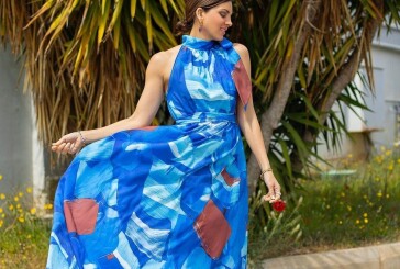Σταματίνα Τσιμτσιλή: Κάνει δύο κομψές προτάσεις σε φορέματα αν είσαι καλεσμένη σε ανοιξιάτικο γάμο
