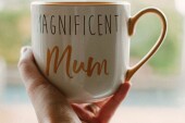 Γιορτή της μητέρας: 3 cool τρόποι για να ευχηθείς στη μαμά σου μέσω των social media