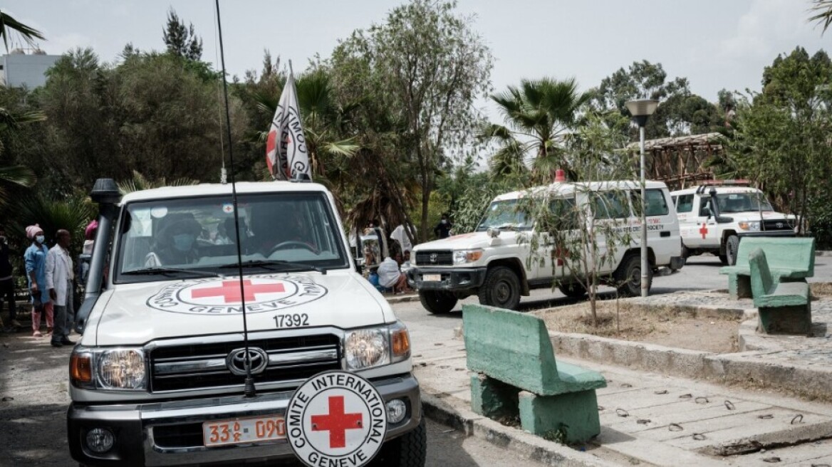 arouraios-image-Ethiopia_ambulance