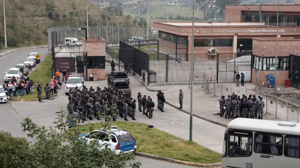 arouraios-image-ecuador_prison