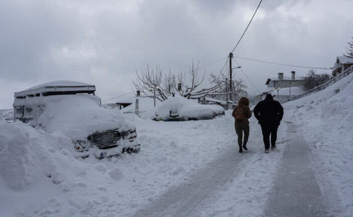 Εξασθενεί η κακοκαιρία Avgi – Πού χιόνισε στην Αττική – Οδηγοί εγκλωβίστηκαν στην Πάρνηθα και στη Φυλή