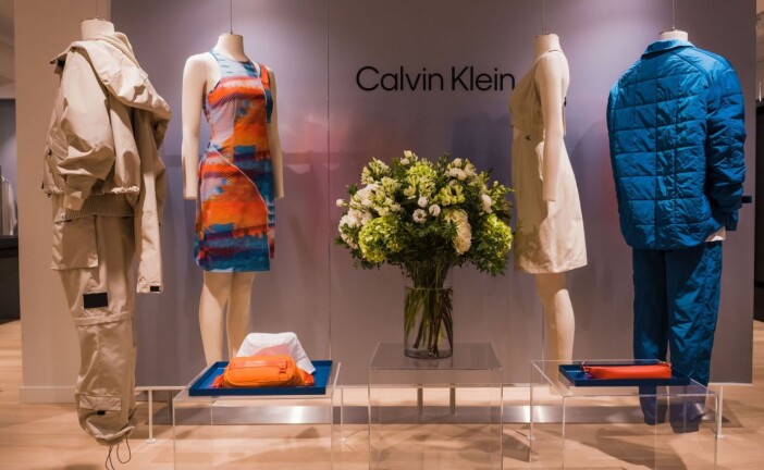 Η SARΚΚ παρουσίασε τις νέες συλλογές Tommy Hilfiger & Calvin Klein SS2023 με καλοκαιρινή διάθεση