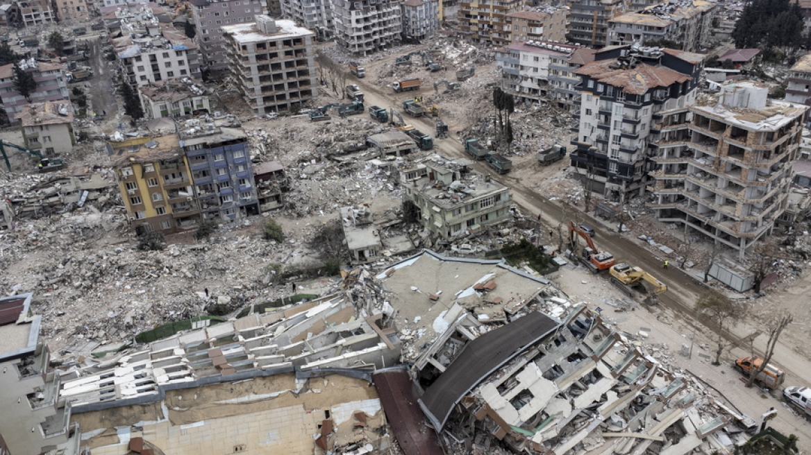 Σεισμός στην Τουρκία: Πάνω από 43.500 οι νεκροί