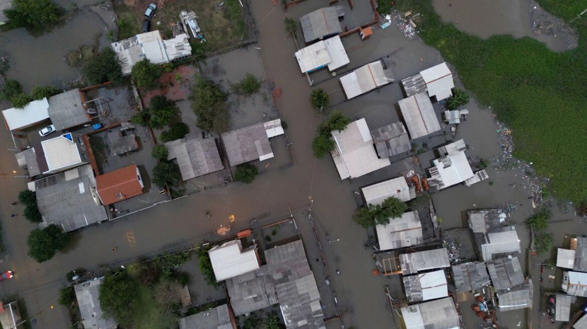 arouraios-image-230618060012-south-brazil-cyclone-intl