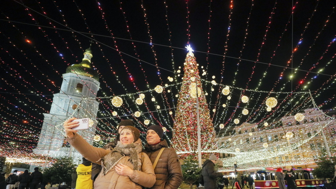 Ουκρανία: Η χώρα θα γιορτάζει πλέον τα Χριστούγεννα με το νέο ημερολόγιο
